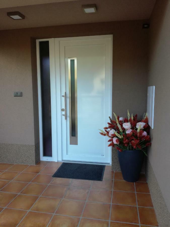 Modřice Ji Apartment מראה חיצוני תמונה