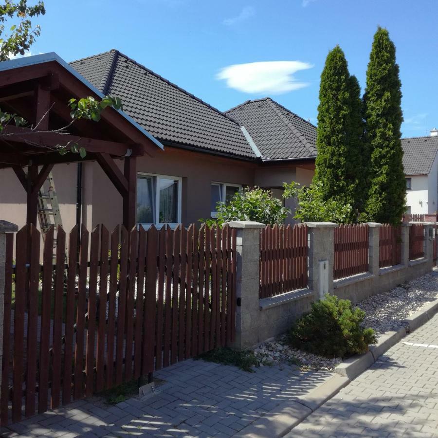 Modřice Ji Apartment מראה חיצוני תמונה